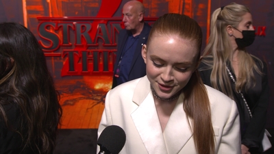 2022-05-14_-_Stranger_Things_Season_4_Premiere_NEW_5_mp44474.jpg