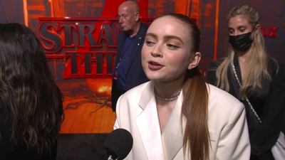 2022-05-14_-_Stranger_Things_Season_4_Premiere_NEW_5_mp44481.jpg