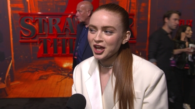 2022-05-14_-_Stranger_Things_Season_4_Premiere_NEW_5_mp44493.jpg