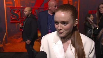 2022-05-14_-_Stranger_Things_Season_4_Premiere_NEW_5_mp44500.jpg