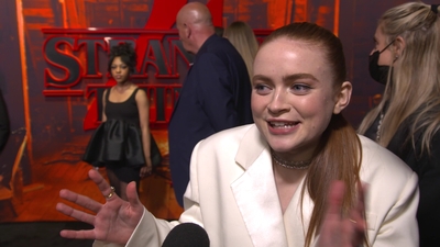 2022-05-14_-_Stranger_Things_Season_4_Premiere_NEW_5_mp44504.jpg
