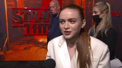 2022-05-14_-_Stranger_Things_Season_4_Premiere_NEW_5_mp44508.jpg