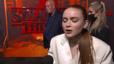 2022-05-14_-_Stranger_Things_Season_4_Premiere_NEW_5_mp44510.jpg