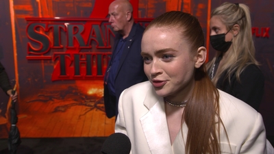 2022-05-14_-_Stranger_Things_Season_4_Premiere_NEW_5_mp44512.jpg