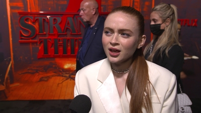 2022-05-14_-_Stranger_Things_Season_4_Premiere_NEW_5_mp44517.jpg