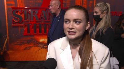 2022-05-14_-_Stranger_Things_Season_4_Premiere_NEW_5_mp44519.jpg