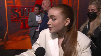 2022-05-14_-_Stranger_Things_Season_4_Premiere_NEW_5_mp44526.jpg