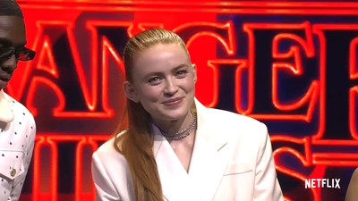 2022-05-14_-_Stranger_Things_Season_4_Premiere_video_1_mp40659.jpg