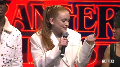 2022-05-14_-_Stranger_Things_Season_4_Premiere_video_1_mp40671.jpg