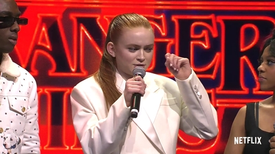 2022-05-14_-_Stranger_Things_Season_4_Premiere_video_1_mp40711.jpg