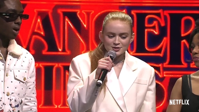 2022-05-14_-_Stranger_Things_Season_4_Premiere_video_1_mp40715.jpg