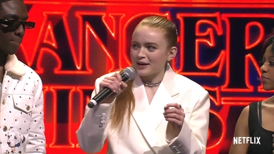 2022-05-14_-_Stranger_Things_Season_4_Premiere_video_1_mp40716.jpg