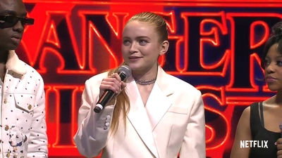 2022-05-14_-_Stranger_Things_Season_4_Premiere_video_1_mp40718.jpg