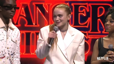 2022-05-14_-_Stranger_Things_Season_4_Premiere_video_1_mp40722.jpg
