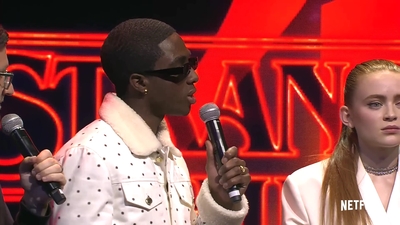 2022-05-14_-_Stranger_Things_Season_4_Premiere_video_1_mp40779.jpg
