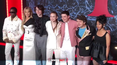 2022-05-14_-_Stranger_Things_Season_4_Premiere_video_2_mp40874.jpg