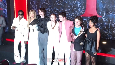 2022-05-14_-_Stranger_Things_Season_4_Premiere_video_2_mp40878.jpg