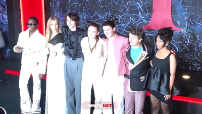 2022-05-14_-_Stranger_Things_Season_4_Premiere_video_2_mp40880.jpg