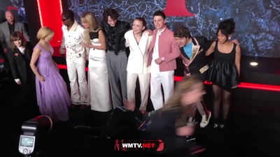 2022-05-14_-_Stranger_Things_Season_4_Premiere_video_2_mp40900.jpg