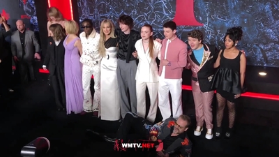 2022-05-14_-_Stranger_Things_Season_4_Premiere_video_2_mp40908.jpg