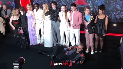 2022-05-14_-_Stranger_Things_Season_4_Premiere_video_2_mp40911.jpg