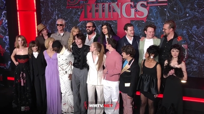 2022-05-14_-_Stranger_Things_Season_4_Premiere_video_2_mp40935.jpg