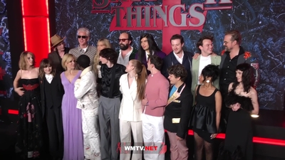 2022-05-14_-_Stranger_Things_Season_4_Premiere_video_2_mp40936.jpg