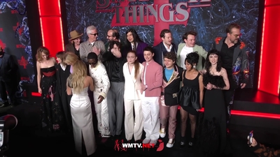 2022-05-14_-_Stranger_Things_Season_4_Premiere_video_2_mp40948.jpg