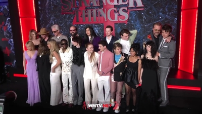 2022-05-14_-_Stranger_Things_Season_4_Premiere_video_2_mp40959.jpg
