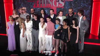 2022-05-14_-_Stranger_Things_Season_4_Premiere_video_2_mp40976.jpg
