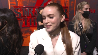 2022-05-14_-_Stranger_Things_Season_4_Premiere_video_3_mp40993.jpg