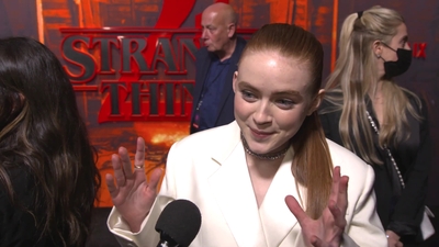 2022-05-14_-_Stranger_Things_Season_4_Premiere_video_3_mp40995.jpg