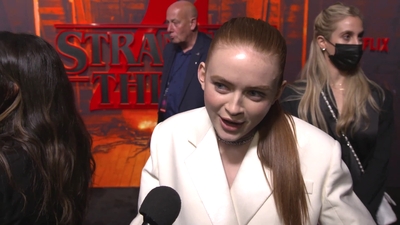 2022-05-14_-_Stranger_Things_Season_4_Premiere_video_3_mp40997.jpg