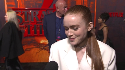 2022-05-14_-_Stranger_Things_Season_4_Premiere_video_3_mp41021.jpg