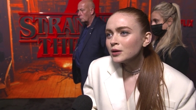 2022-05-14_-_Stranger_Things_Season_4_Premiere_video_3_mp41032.jpg