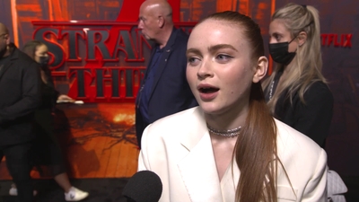 2022-05-14_-_Stranger_Things_Season_4_Premiere_video_3_mp41036.jpg