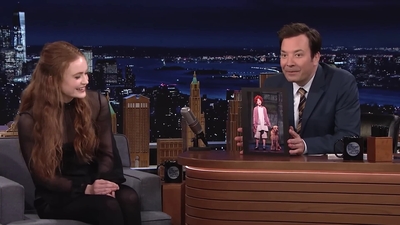 2022-05-24_-_The_Tonight_Show_Starring_Jimmy_Fallon_video_1_mp40076.jpg