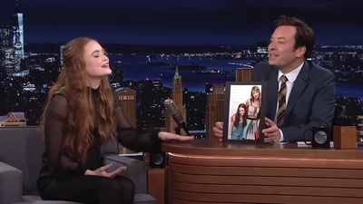 2022-05-24_-_The_Tonight_Show_Starring_Jimmy_Fallon_video_1_mp40158.jpg