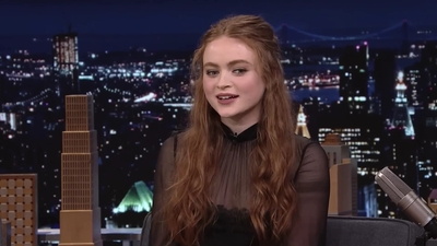 2022-05-24_-_The_Tonight_Show_Starring_Jimmy_Fallon_video_1_mp40197.jpg