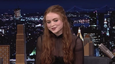 2022-05-24_-_The_Tonight_Show_Starring_Jimmy_Fallon_video_1_mp40199.jpg
