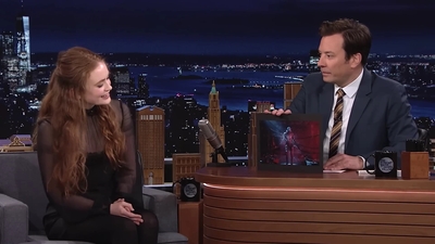 2022-05-24_-_The_Tonight_Show_Starring_Jimmy_Fallon_video_1_mp40249.jpg