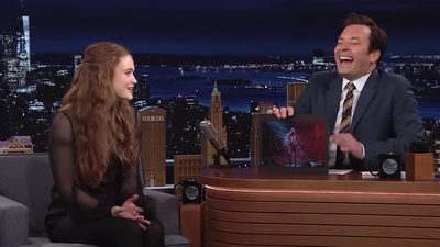 2022-05-24_-_The_Tonight_Show_Starring_Jimmy_Fallon_video_1_mp40255.jpg