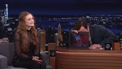 2022-05-24_-_The_Tonight_Show_Starring_Jimmy_Fallon_video_1_mp40257.jpg