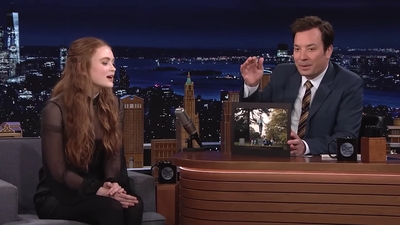 2022-05-24_-_The_Tonight_Show_Starring_Jimmy_Fallon_video_1_mp40278.jpg