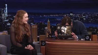 2022-05-24_-_The_Tonight_Show_Starring_Jimmy_Fallon_video_1_mp40300.jpg