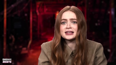 2022-05-25_-_PopBuzz_-_Stranger_Things_Cast_vs_The_Most_Impossible_Stranger_Things_Quiz_mp40864.jpg