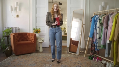 2022-05-26_-_Vogue_Magazine_-_7_Days_7_Looks_long_video_mp41634.jpg