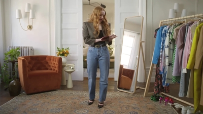 2022-05-26_-_Vogue_Magazine_-_7_Days_7_Looks_long_video_mp41635.jpg
