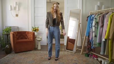 2022-05-26_-_Vogue_Magazine_-_7_Days_7_Looks_long_video_mp41659.jpg