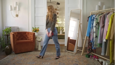 2022-05-26_-_Vogue_Magazine_-_7_Days_7_Looks_long_video_mp41697.jpg